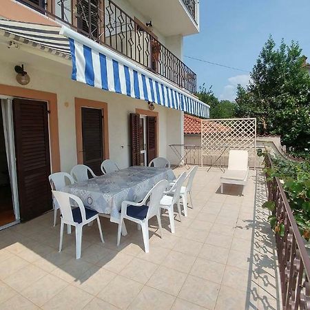 Guest House Ivo Lovran Bagian luar foto