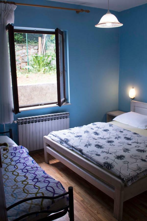 Guest House Ivo Lovran Bagian luar foto