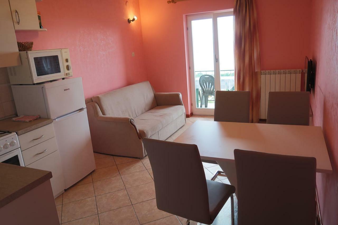 Guest House Ivo Lovran Bagian luar foto